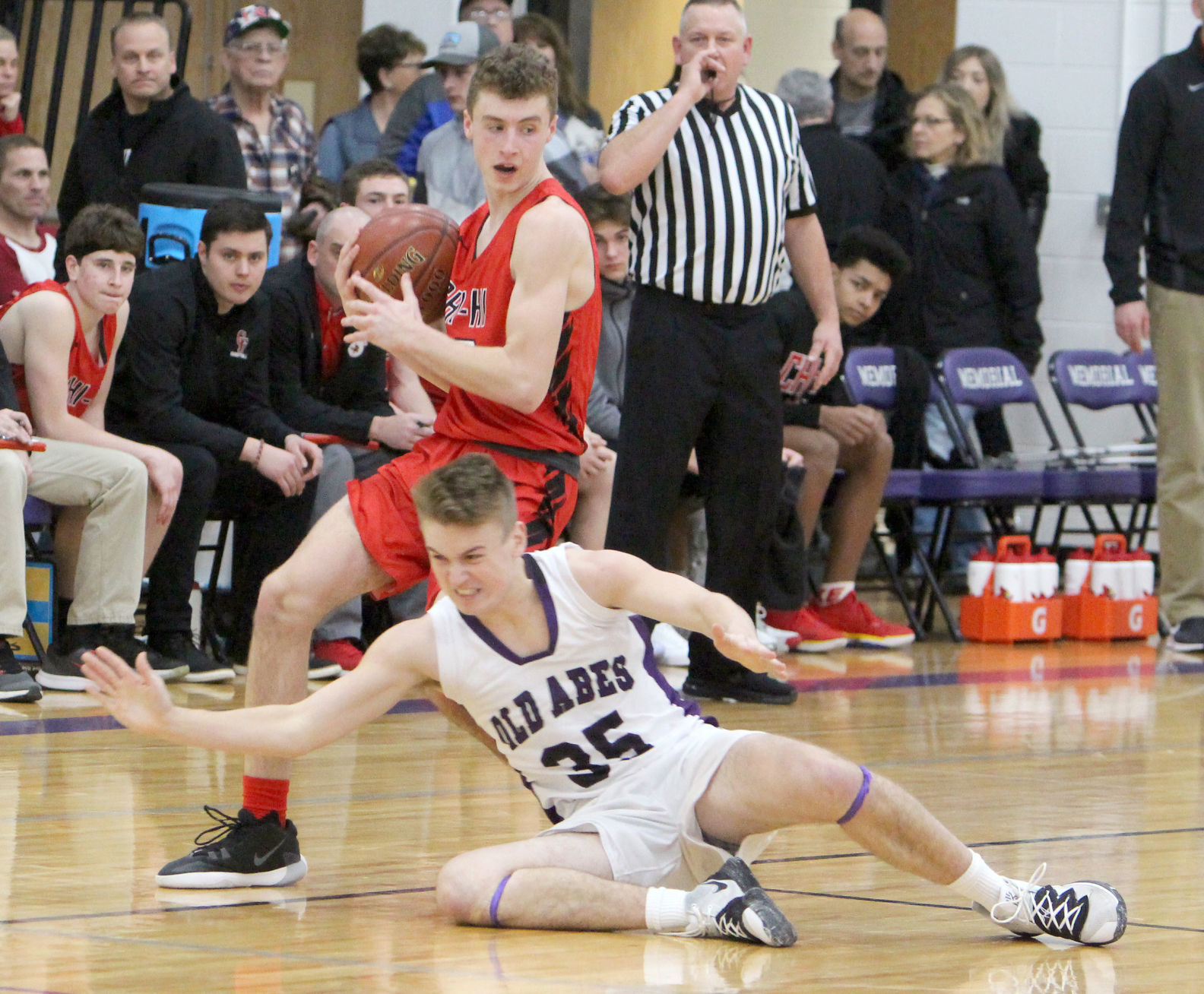 Chi-Hi boys basketball at Eau Claire Memorial 1-3-20